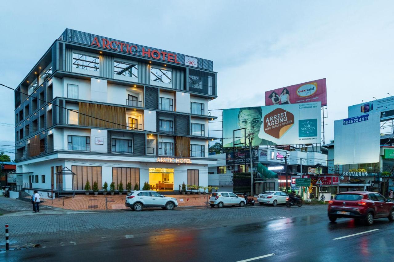 Arctic Hotel Kochi Extérieur photo