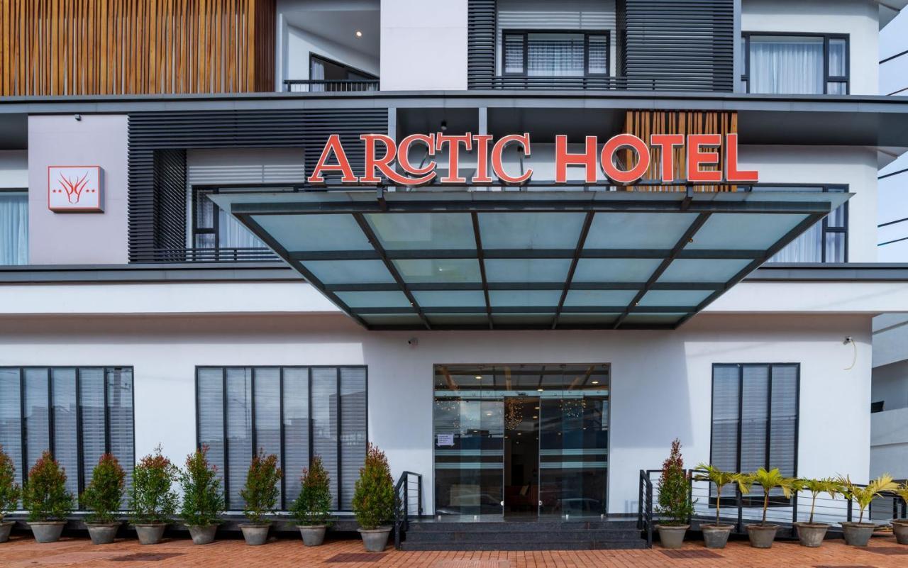 Arctic Hotel Kochi Extérieur photo
