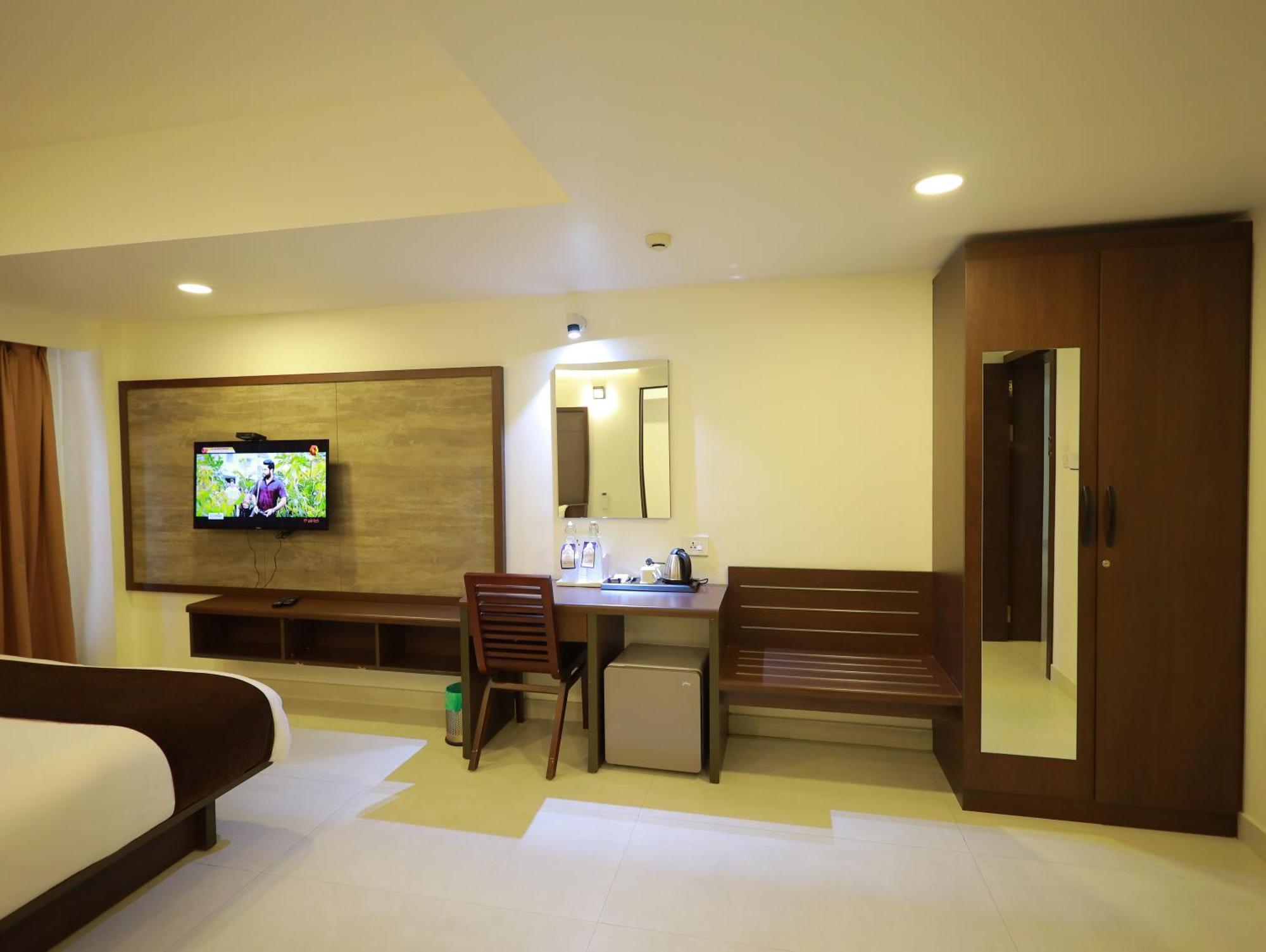 Arctic Hotel Kochi Extérieur photo