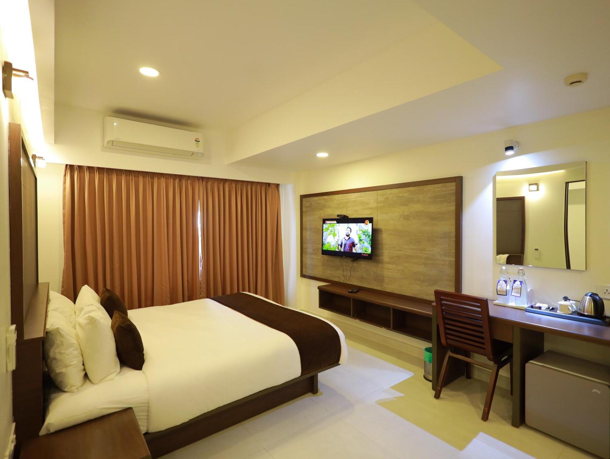 Arctic Hotel Kochi Extérieur photo